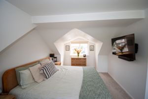 Bed 1- click for photo gallery